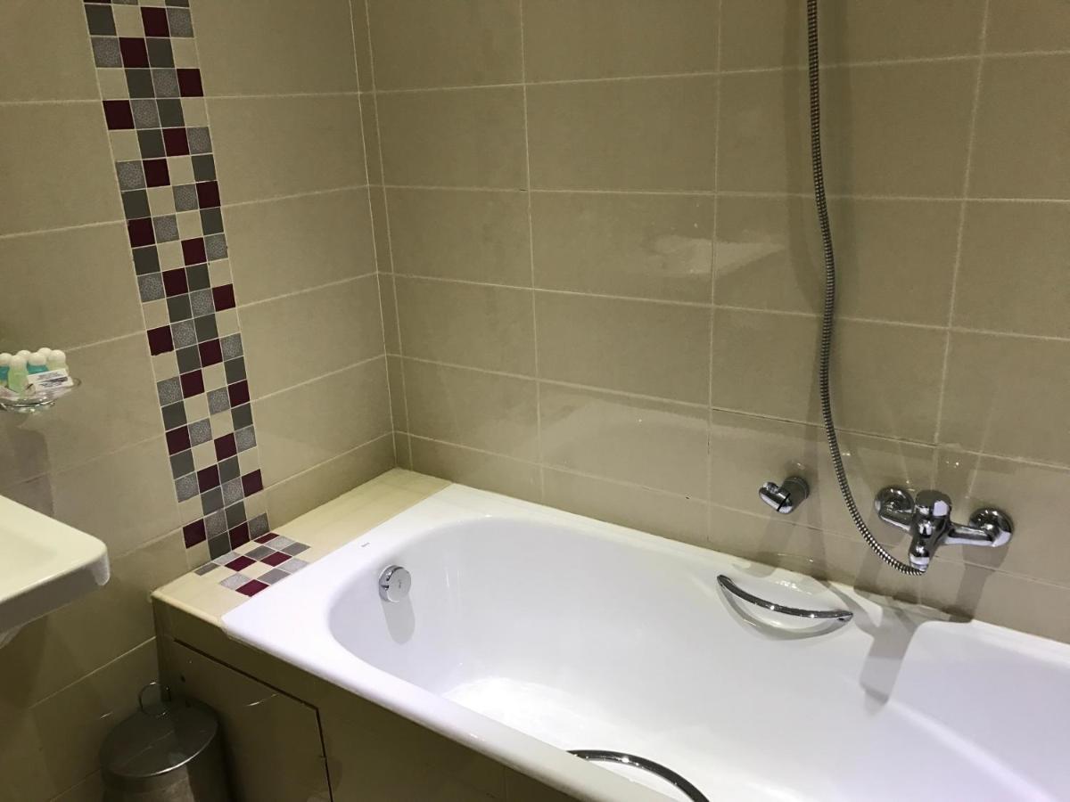 Hotel Al Karmel Tunis Eksteriør billede